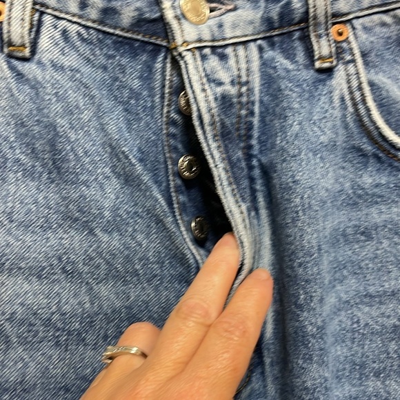 Zara | Blue | Relaxed | Button-fly | HighWaisted | Denim | Jeans | Size 31 - Picture 4 of 13